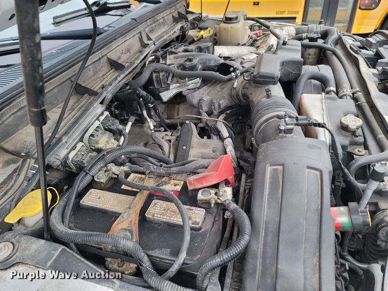 image for item MH9749 2016 Ford F550 Super Duty  truck cab and chassis