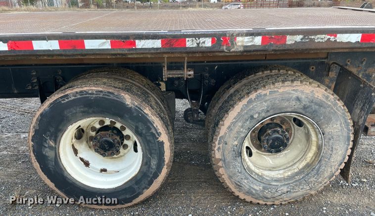 image for item MI9633 2015 International 4400  flatbed truck