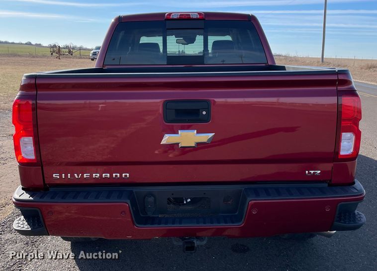 image for item MI9761 2018 Chevrolet Silverado 1500 LTZ  Crew Cab pickup truck