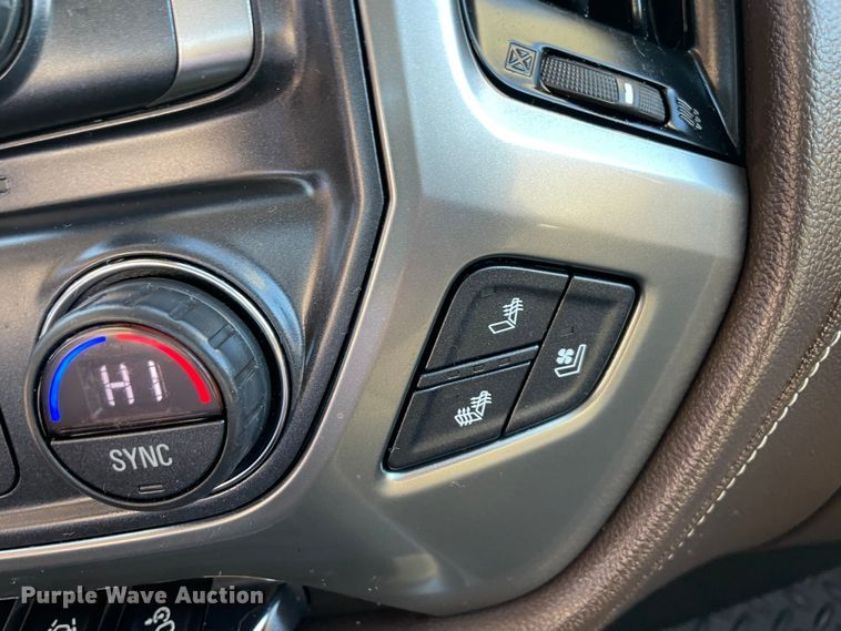 image for item MI9761 2018 Chevrolet Silverado 1500 LTZ  Crew Cab pickup truck