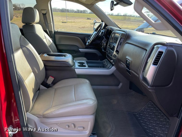 image for item MI9761 2018 Chevrolet Silverado 1500 LTZ  Crew Cab pickup truck