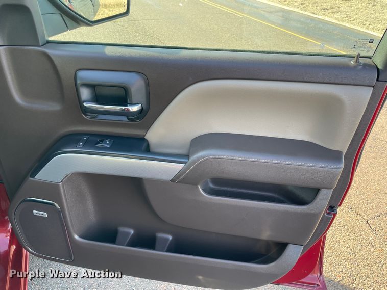 image for item MI9761 2018 Chevrolet Silverado 1500 LTZ  Crew Cab pickup truck