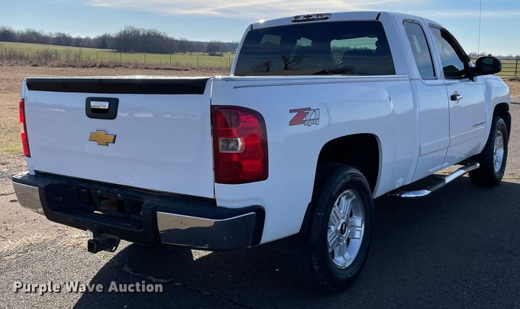 image for item MI9762 2008 Chevrolet Silverado 1500  Ext. Cab pickup truck