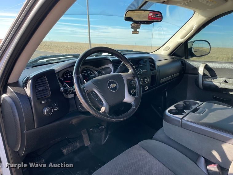 image for item MI9762 2008 Chevrolet Silverado 1500  Ext. Cab pickup truck