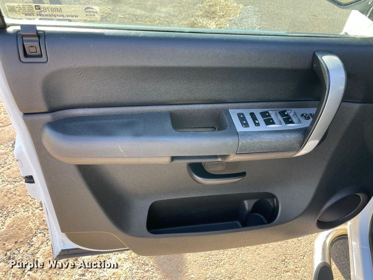 image for item MI9762 2008 Chevrolet Silverado 1500  Ext. Cab pickup truck