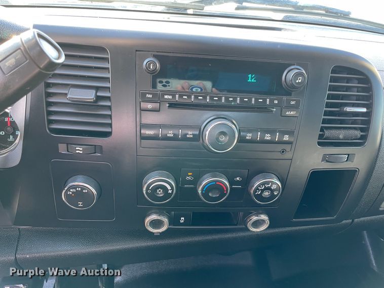 image for item MI9762 2008 Chevrolet Silverado 1500  Ext. Cab pickup truck