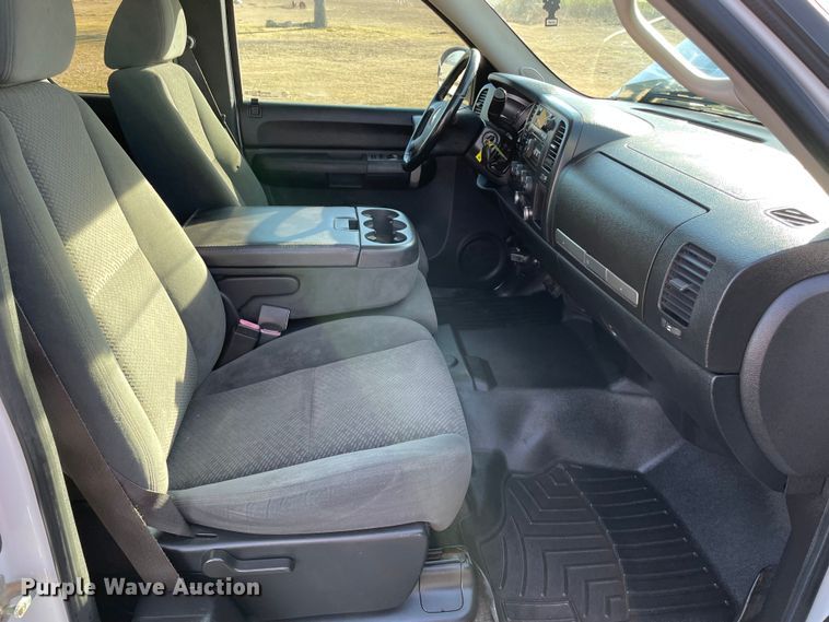 image for item MI9762 2008 Chevrolet Silverado 1500  Ext. Cab pickup truck