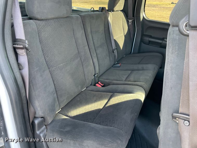 image for item MI9762 2008 Chevrolet Silverado 1500  Ext. Cab pickup truck