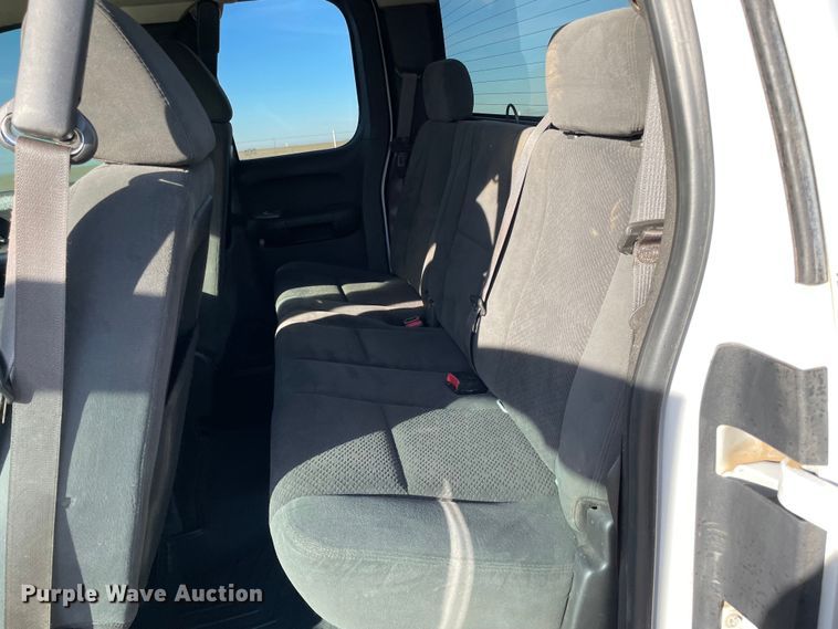 image for item MI9762 2008 Chevrolet Silverado 1500  Ext. Cab pickup truck