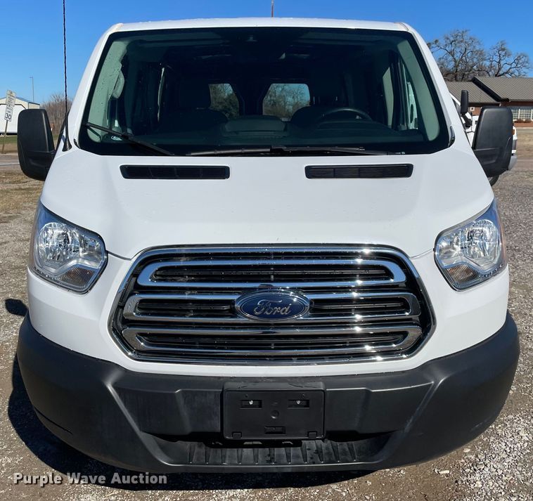 image for item MI9772 2019 Ford Transit 350 XLT  van