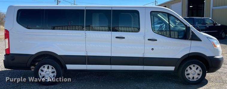 image for item MI9772 2019 Ford Transit 350 XLT  van