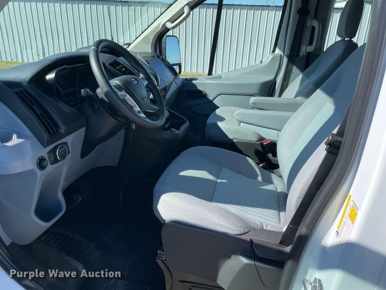 image for item MI9772 2019 Ford Transit 350 XLT  van