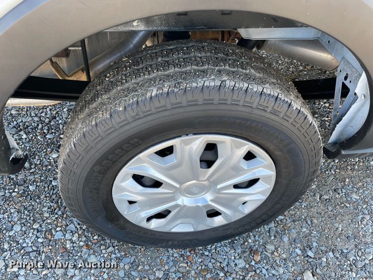 image for item MI9772 2019 Ford Transit 350 XLT  van