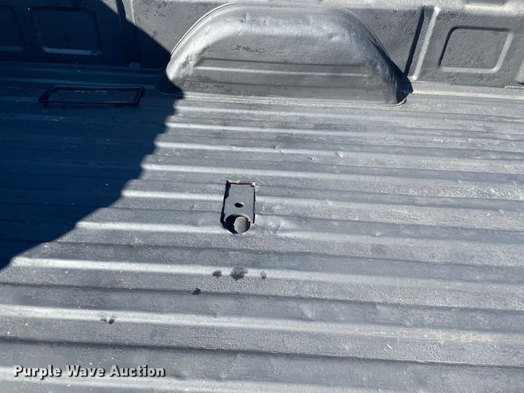 image for item MI9773 2002 GMC Sierra 2500HD  Crew Cab pickup truck