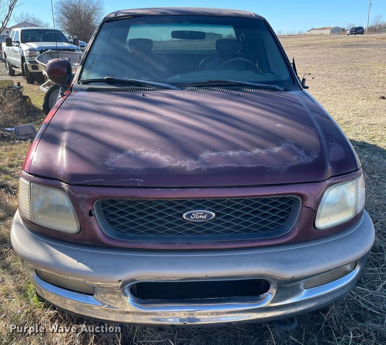 image for item MI9775 1998 Ford F150 Lariat  SuperCab pickup truck