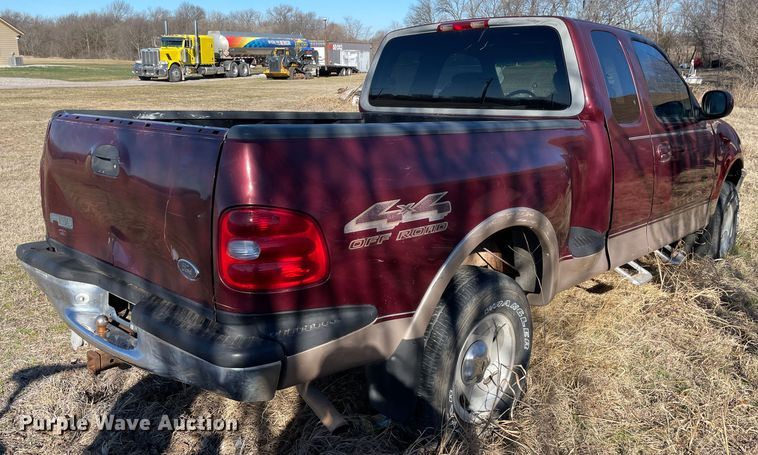 image for item MI9775 1998 Ford F150 Lariat  SuperCab pickup truck