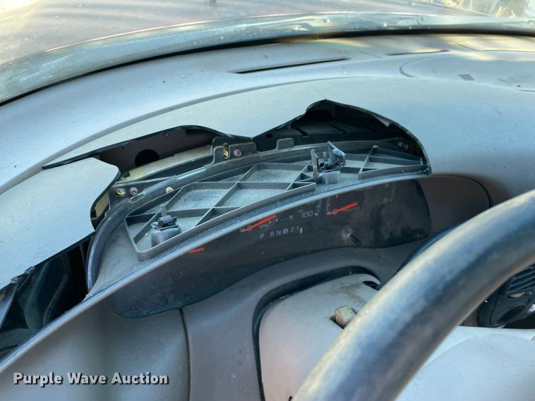 image for item MI9775 1998 Ford F150 Lariat  SuperCab pickup truck