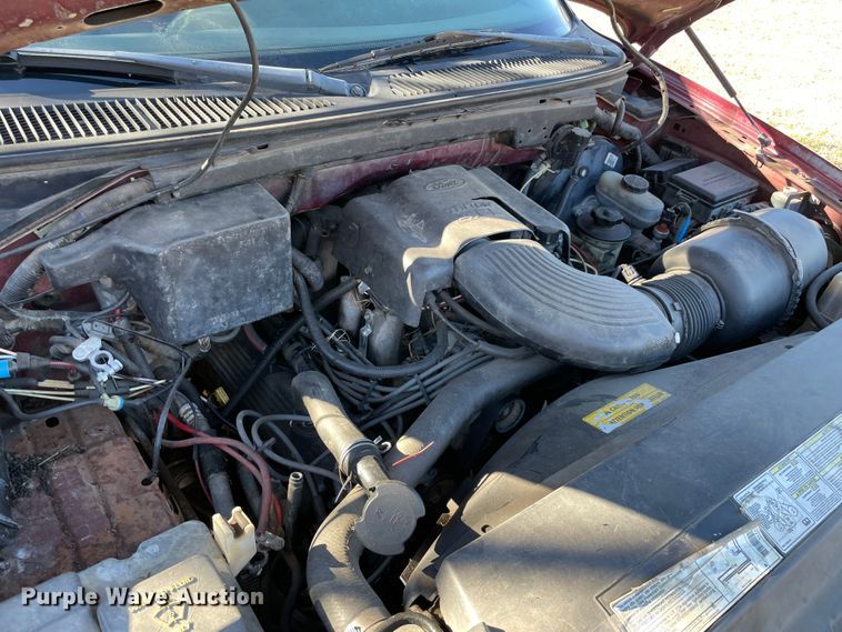 image for item MI9775 1998 Ford F150 Lariat  SuperCab pickup truck