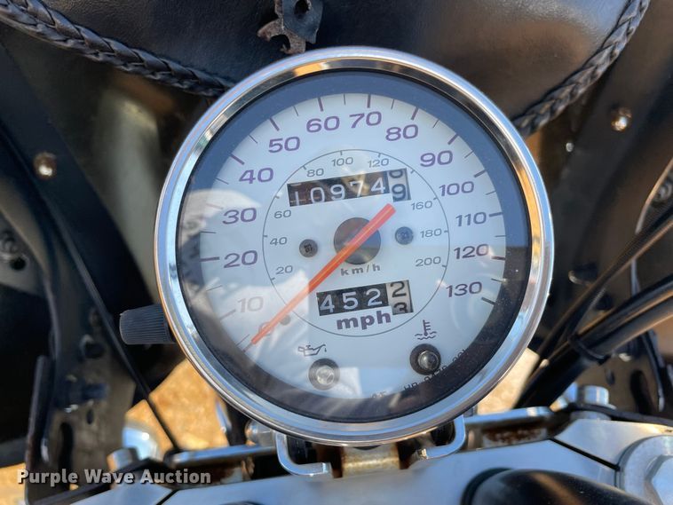 image for item MI9786 2004 Honda Shadow Sabre  motorcycle