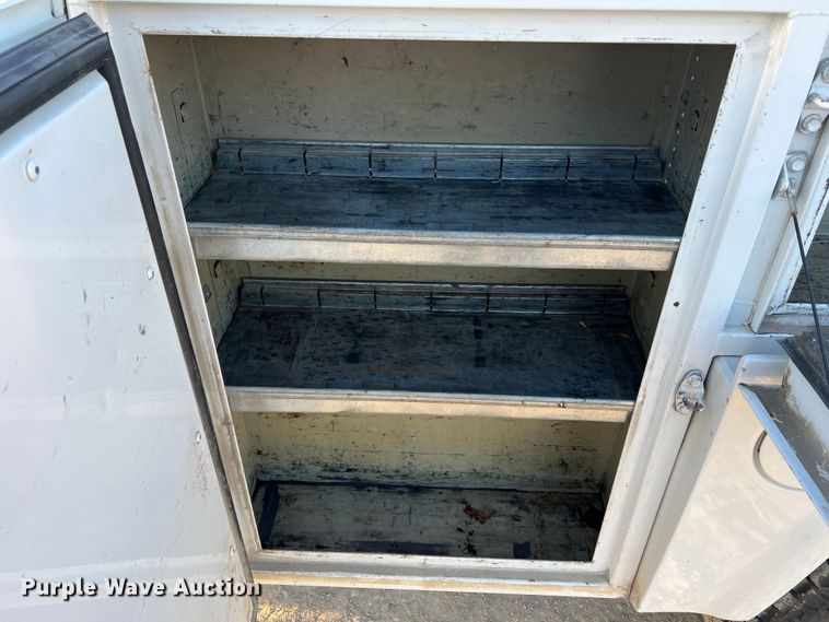 image for item MM9046 2003 Chevrolet Silverado 2500HD  utility bed pickup truck