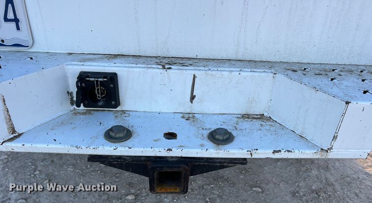 image for item MM9046 2003 Chevrolet Silverado 2500HD  utility bed pickup truck