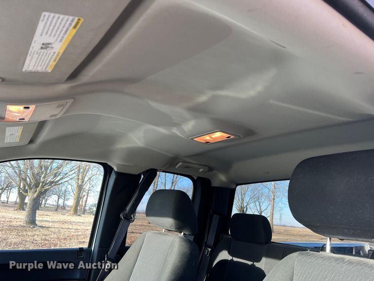 image for item MM9048 2013 GMC Sierra 1500  Ext. Cab pickup truck