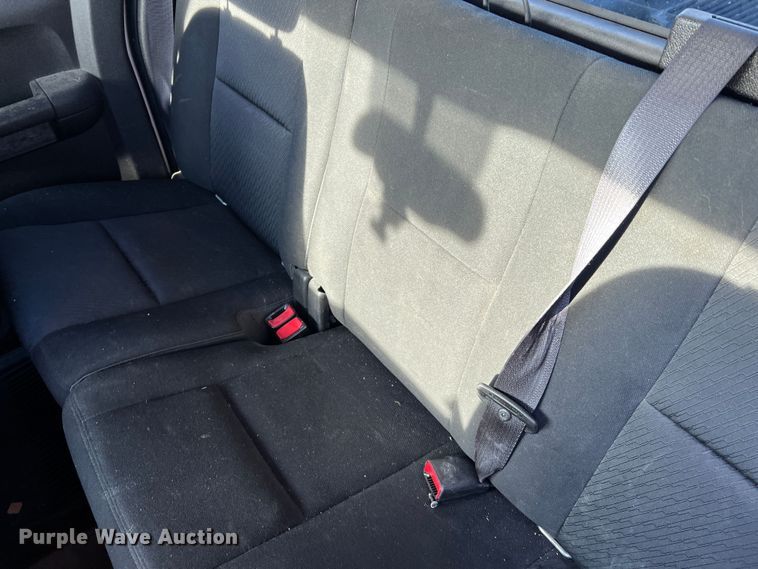 image for item MM9048 2013 GMC Sierra 1500  Ext. Cab pickup truck