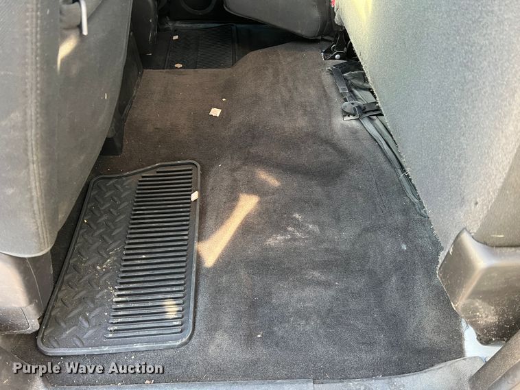 image for item MM9048 2013 GMC Sierra 1500  Ext. Cab pickup truck