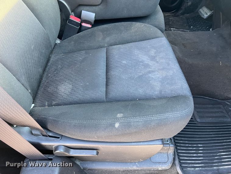 image for item MM9048 2013 GMC Sierra 1500  Ext. Cab pickup truck