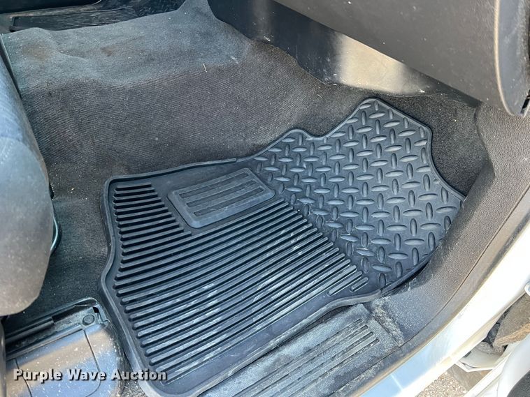 image for item MM9048 2013 GMC Sierra 1500  Ext. Cab pickup truck