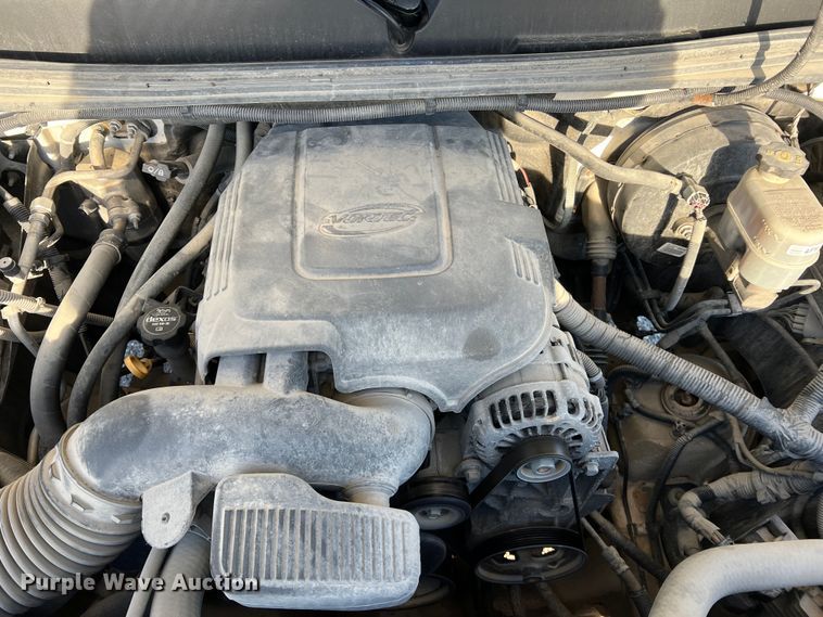 image for item MM9048 2013 GMC Sierra 1500  Ext. Cab pickup truck