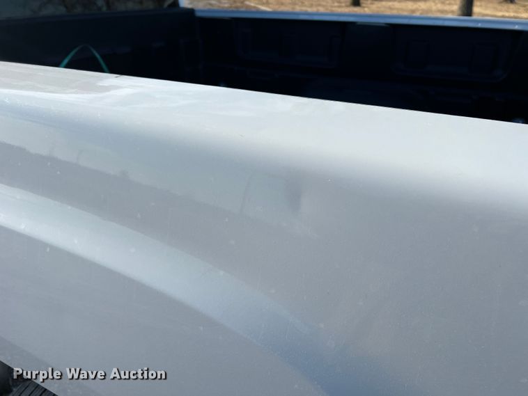 image for item MM9048 2013 GMC Sierra 1500  Ext. Cab pickup truck