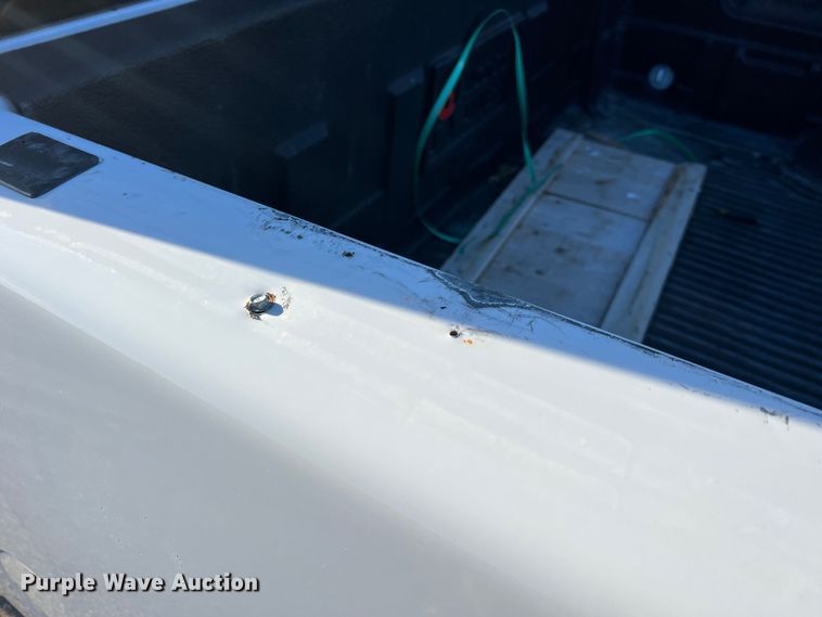 image for item MM9048 2013 GMC Sierra 1500  Ext. Cab pickup truck