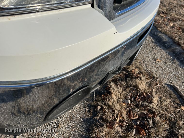 image for item MM9048 2013 GMC Sierra 1500  Ext. Cab pickup truck