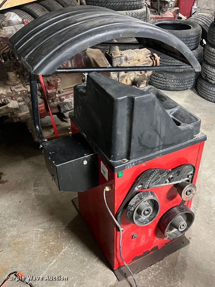 image for item MM9070 Coats Baseline 225  tire balancer