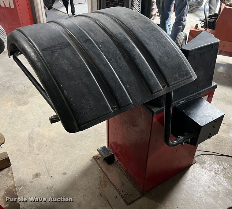 image for item MM9070 Coats Baseline 225  tire balancer