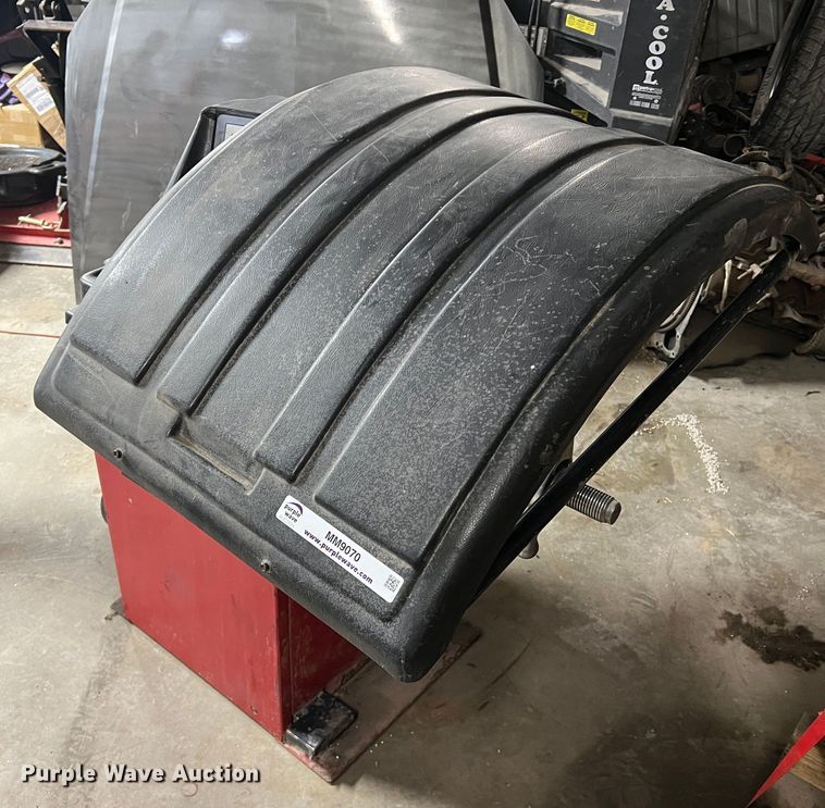 image for item MM9070 Coats Baseline 225  tire balancer