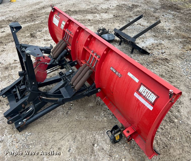 image for item MM9086 Western Ultra Finish  10'W snow plow