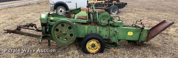 image for item MN9531 John Deere 24WS  small square baler