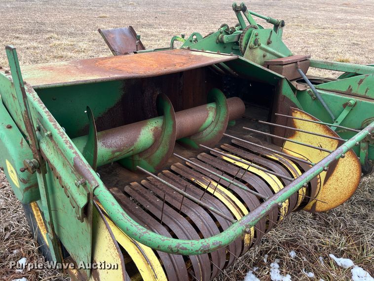 image for item MN9531 John Deere 24WS  small square baler