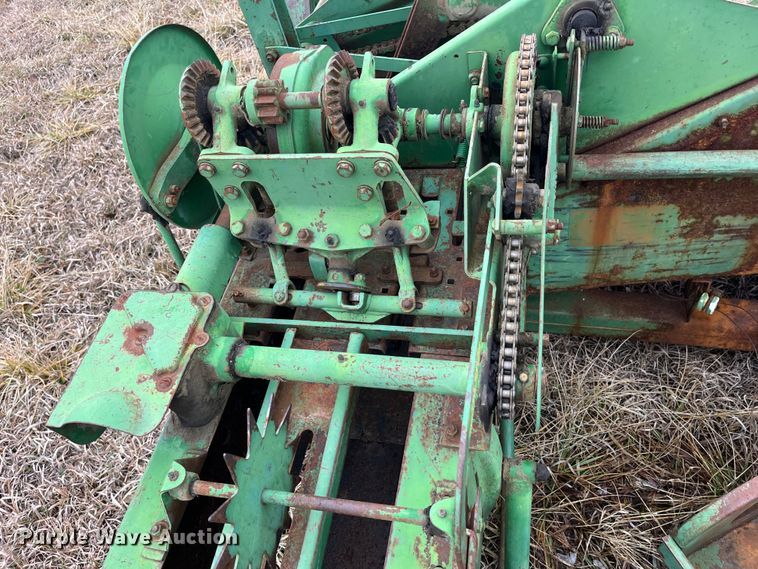 image for item MN9531 John Deere 24WS  small square baler