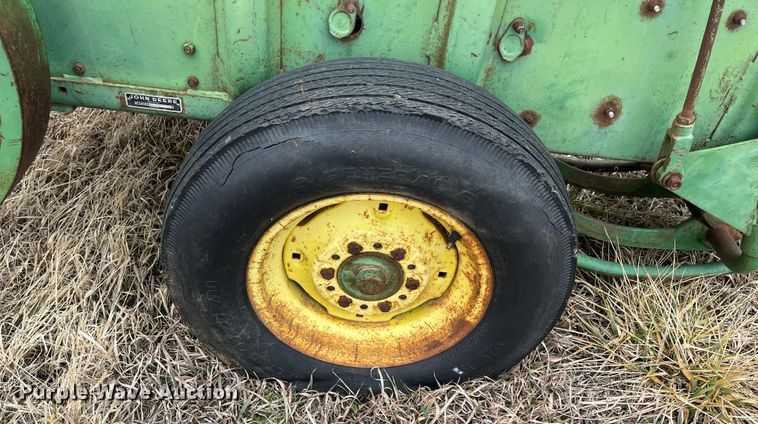 image for item MN9531 John Deere 24WS  small square baler