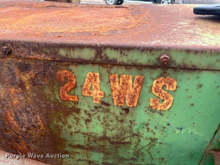 image for item MN9531 John Deere 24WS  small square baler