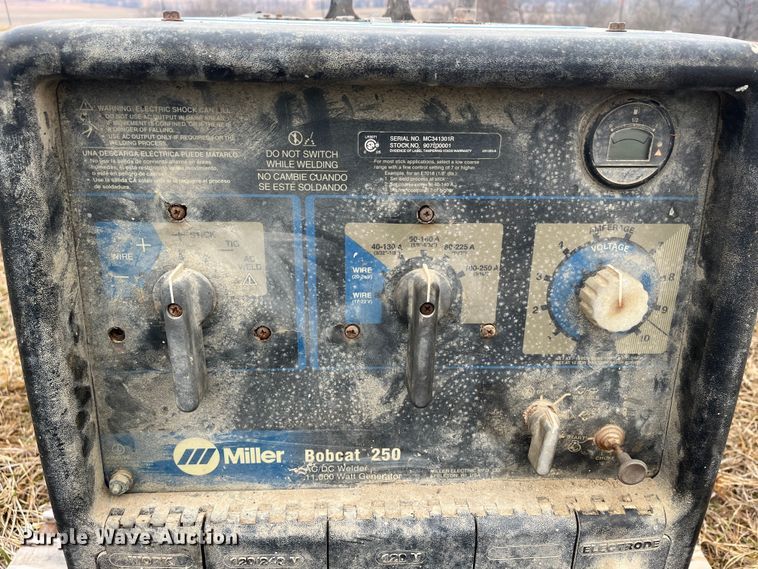 image for item MN9535 Miller Bobcat 250  welder