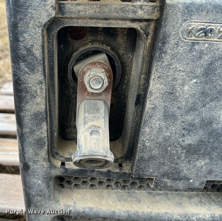 image for item MN9535 Miller Bobcat 250  welder