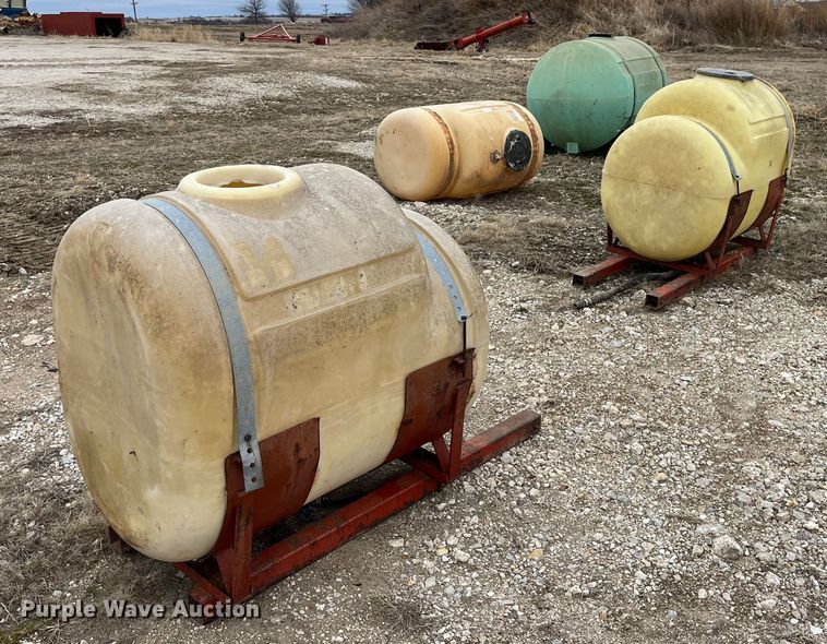 image for item MW9460 (4) poly tanks