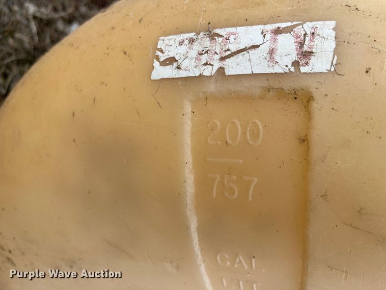 image for item MW9460 (4) poly tanks