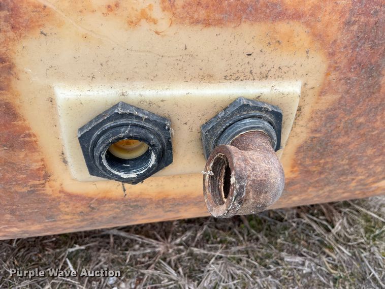 image for item MW9460 (4) poly tanks