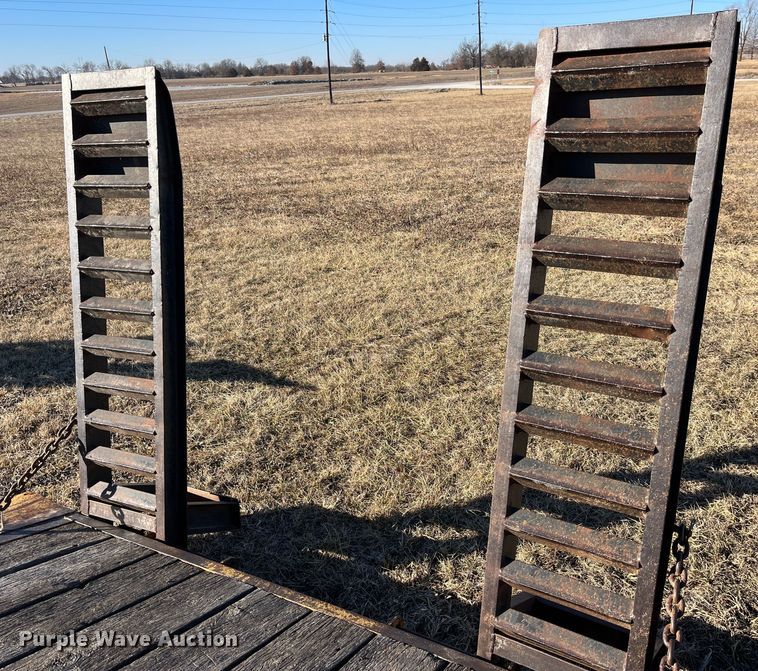 image for item MW9471 1998 Redi Haul FSL1629E  equipment trailer