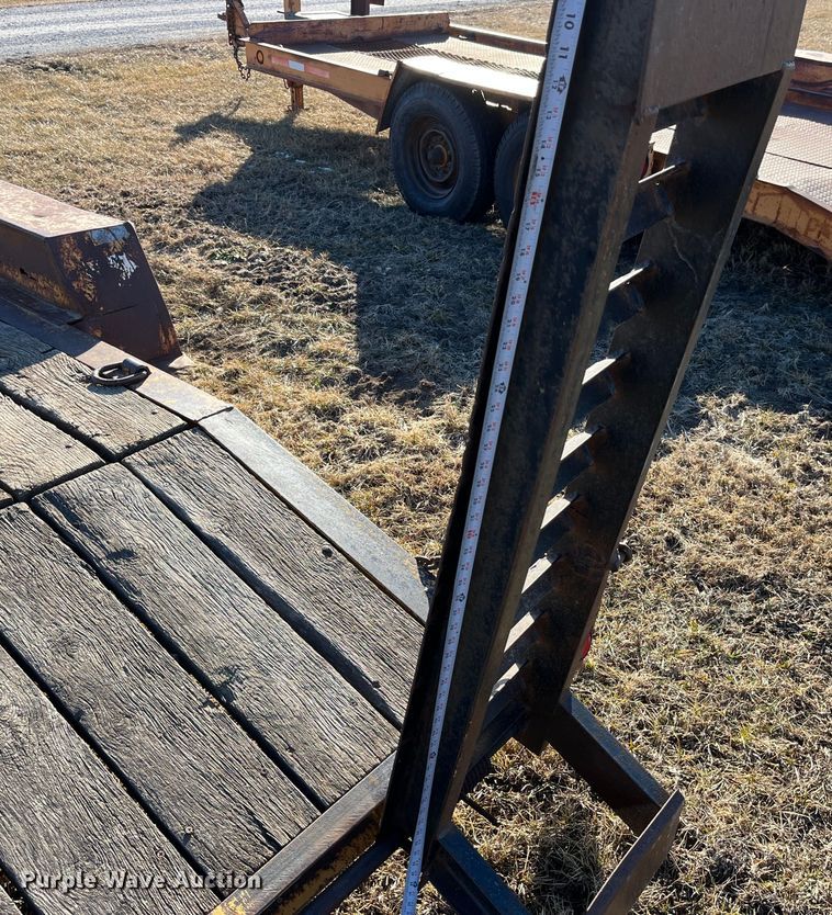 image for item MW9471 1998 Redi Haul FSL1629E  equipment trailer